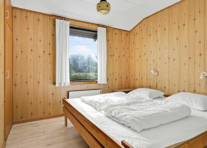 100 Meters From A Lovely Сasa de vacaciones Tranekær